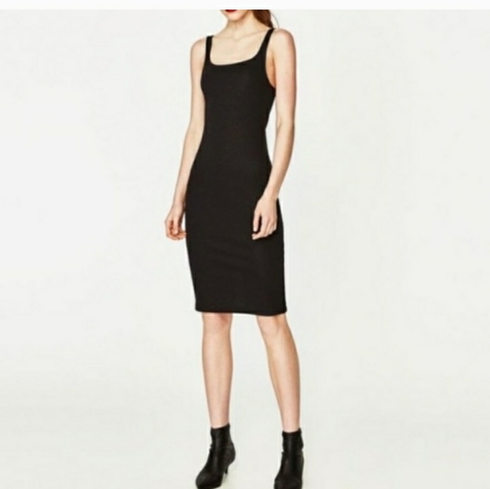 Trafaluc Zara Midi Dress in size S